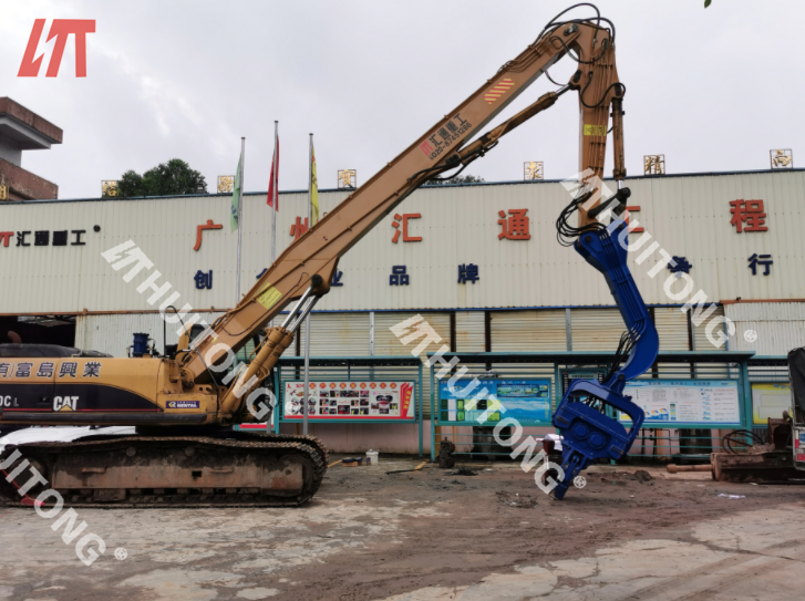 挖掘機(jī)打樁臂改裝.png